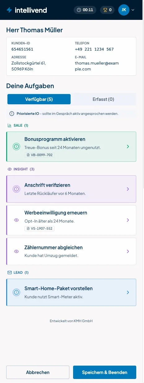 Aktuelle Ansicht der intellivend-Sidebar von 2026 mit strukturierter Kundendaten-Karte, gruppierten Aufgaben und Tab-Navigation